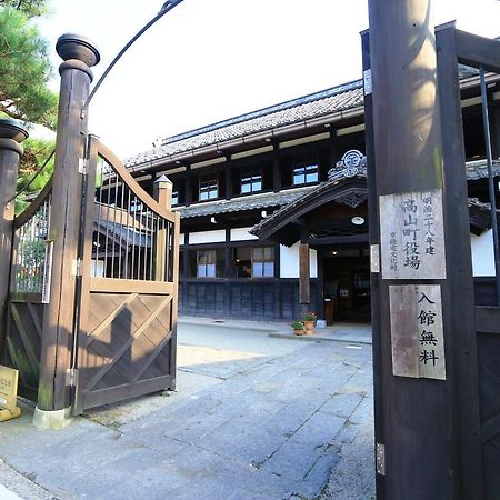 Konji Ryokan Hotel Takayama  Bagian luar foto