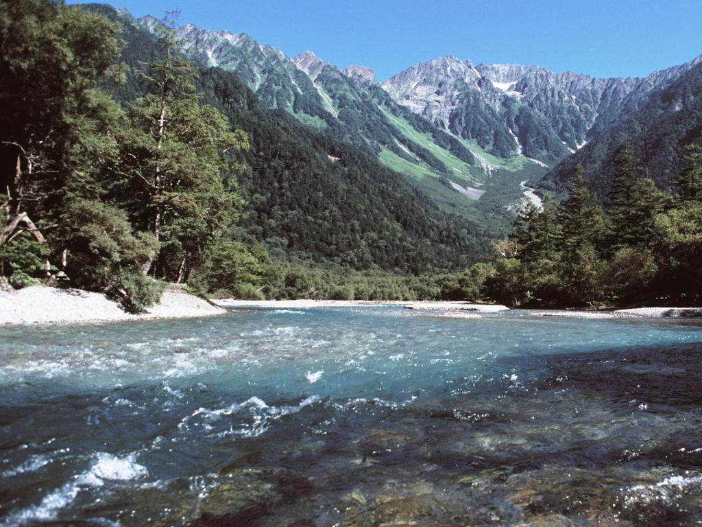 Konji Ryokan Hotel Takayama  Bagian luar foto